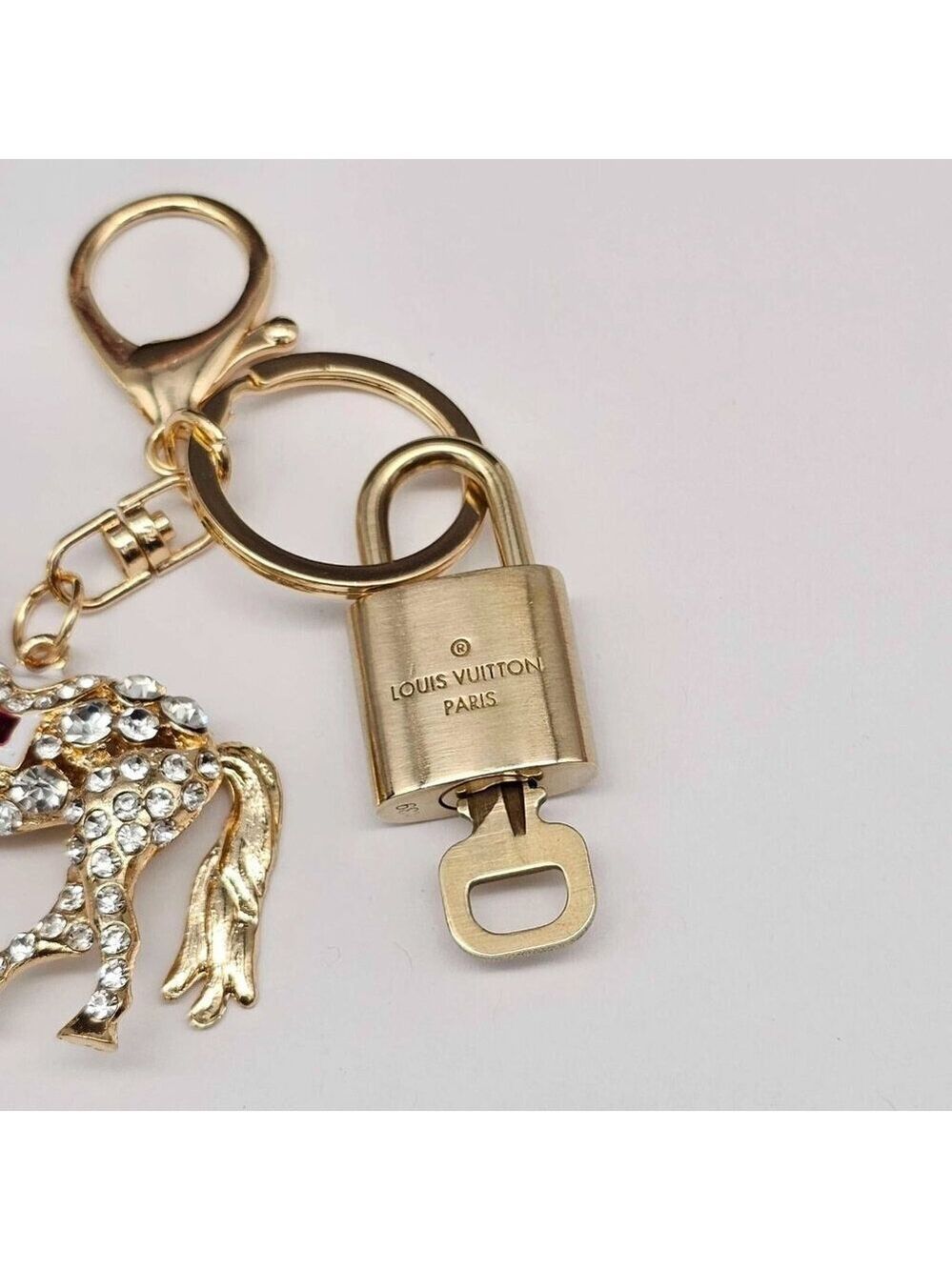 Authentic Louis Vuitton Padlock Gold 🔒 Key Set + Unbranded Keychain Charm - Picture 5 of 9